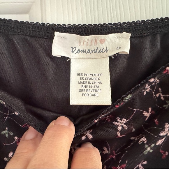 High-rise Black Floral Print Midi Skirt, Size: Small, length 38 inches - Picture 3 of 4